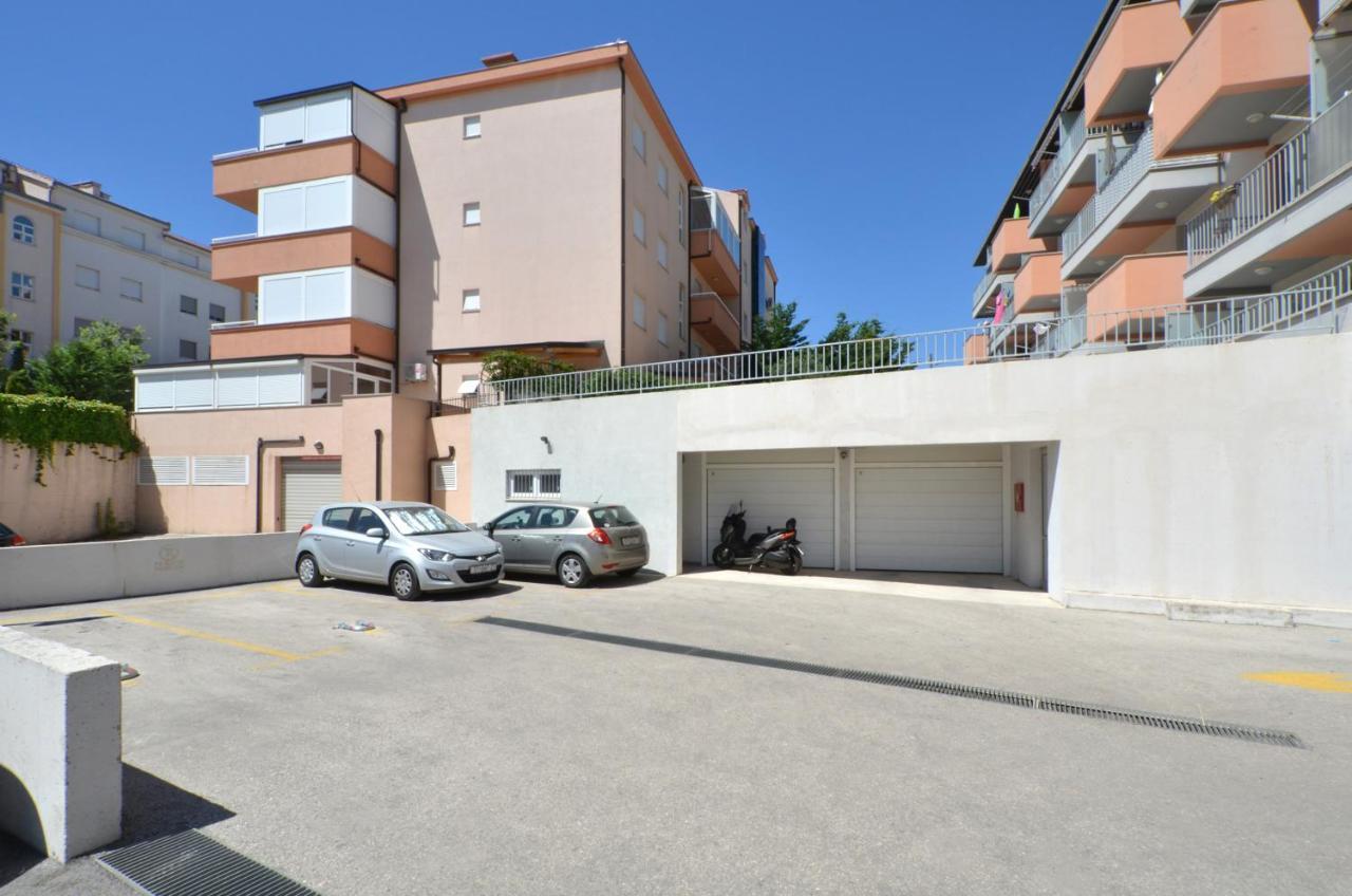 Apartment Luka