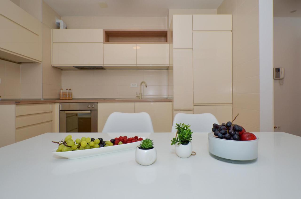 Luka Apartment *